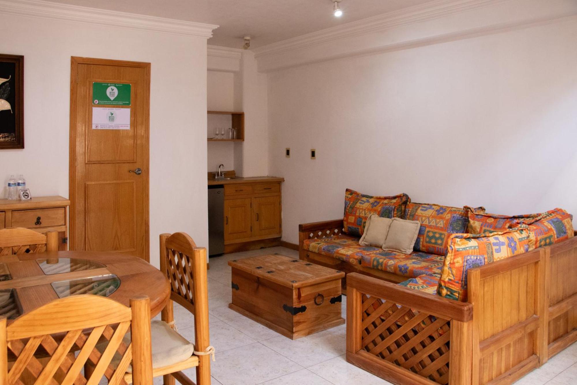 Suites Sevilla Пуебла Екстер'єр фото