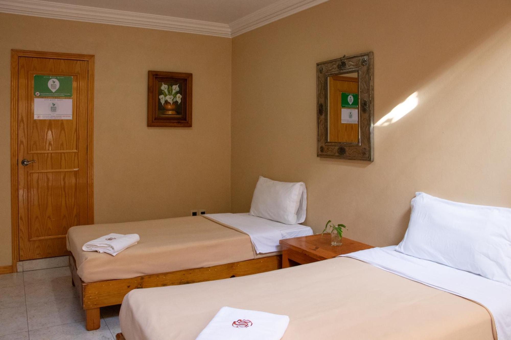 Suites Sevilla Пуебла Екстер'єр фото