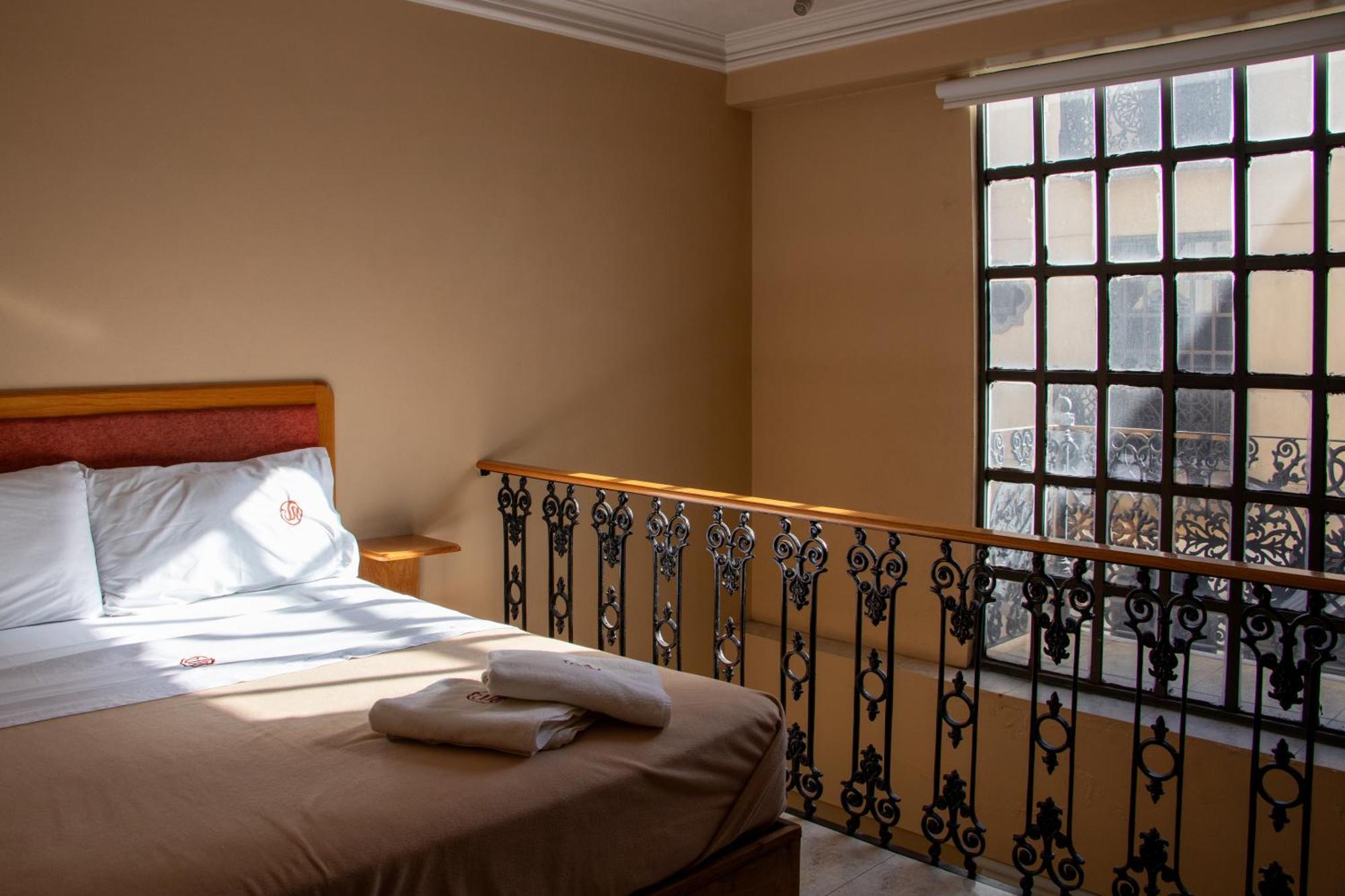 Suites Sevilla Пуебла Екстер'єр фото